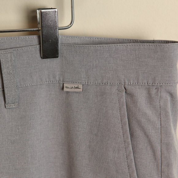 Travis Mathew Other - Travis Mathew Men's gray flat front Golf Shorts 38 10" inseam performance